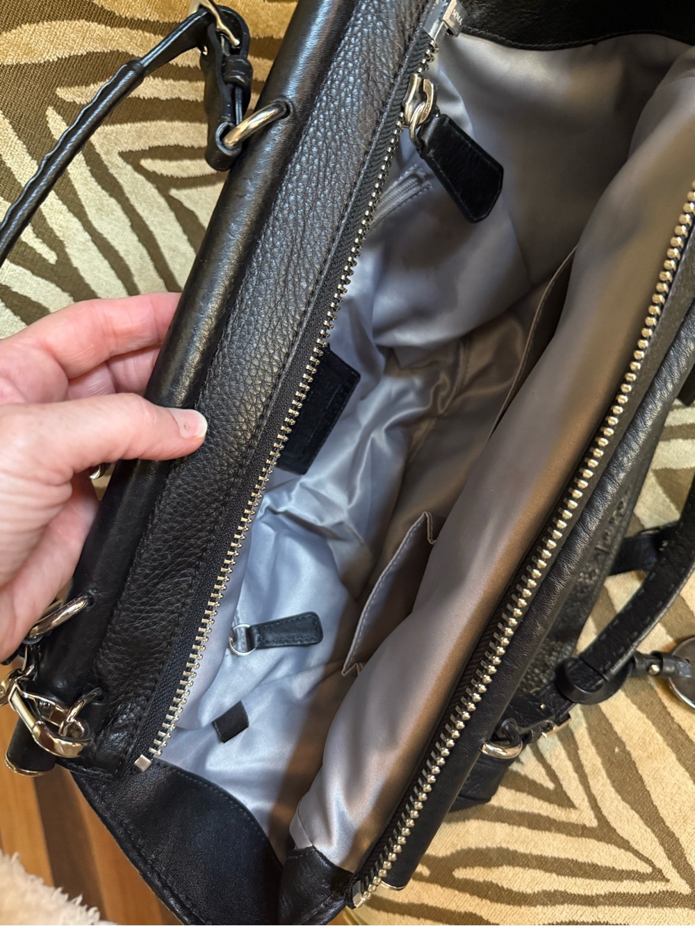 Coach Black Leather Satchel with Signature Hangtags - Picture 4 of 8